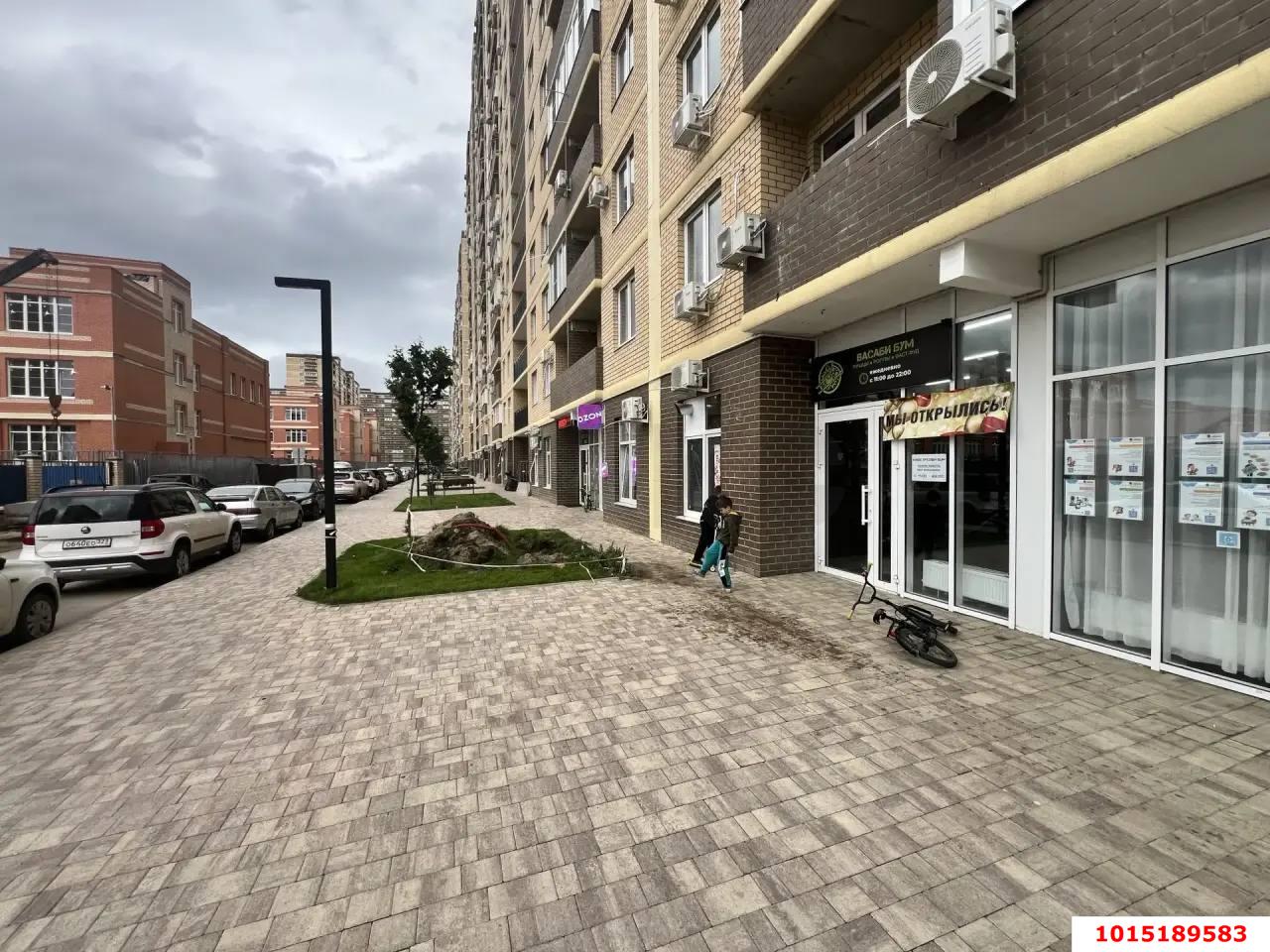 Фото №2: Торговое помещение <span class="whitespace-nowrap">46 м²</span>, <span class="whitespace-nowrap">1/16 эт.</span> - Краснодар, Прикубанский внутригородской округ, мкр. жилой комплекс Дыхание, ул. Лётчика Позднякова, 2к22