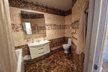 Фото №4: 2-комнатная квартира 57 м² - Берёзовый, мкр. Витаминкомбинат, ул. Декоративная, 1/5