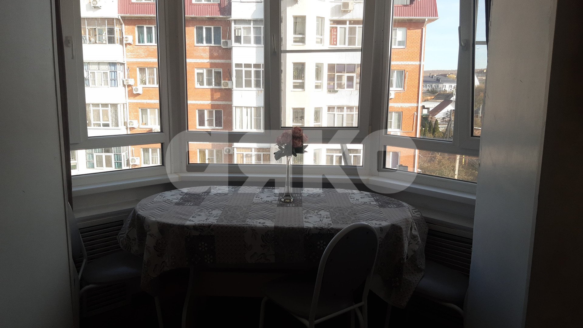 Фото №2: 2-комнатная квартира 65 м² - Горячий Ключ, Администрация, ул. Ленина, 210