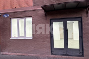 Фото №1: Коммерция 106 м² - Ростов-на-Дону, мкр. Западный, ул. 2-я Баррикадная, 4с3