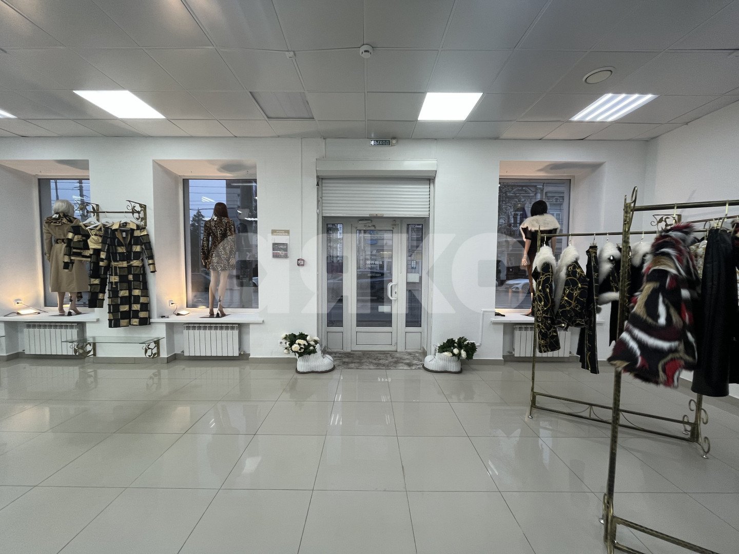 Фото №5: Коммерция 162 м² - Ростов-на-Дону, Нахичевань, ул. Советская, 3