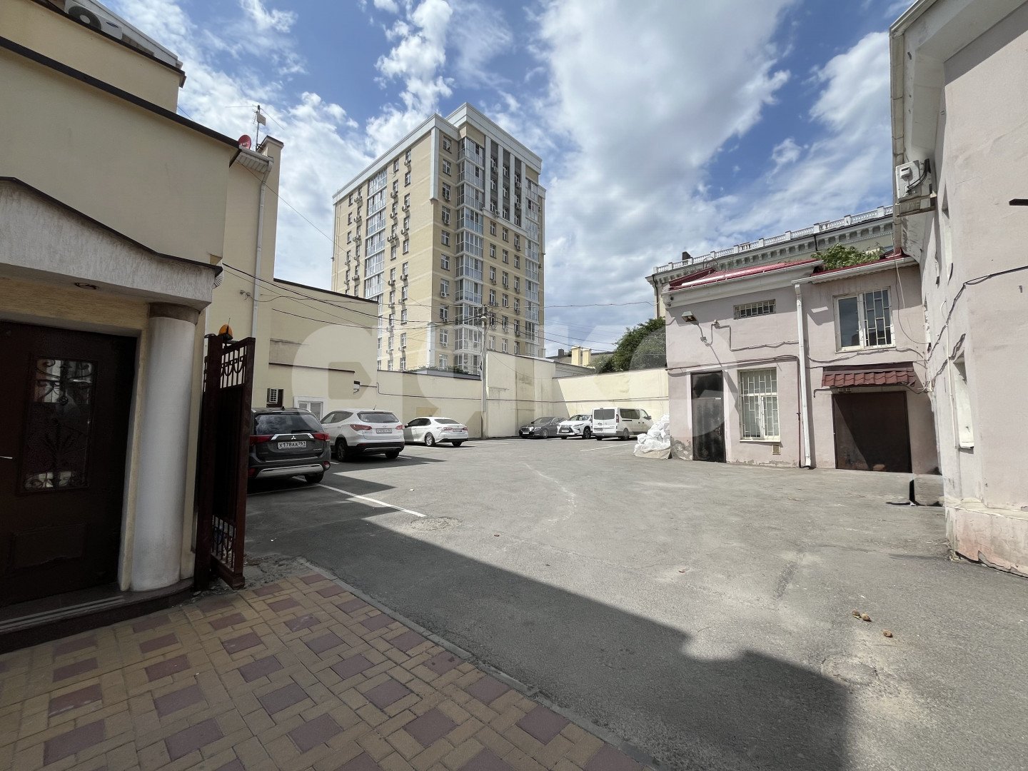 Фото №11: Коммерция 162 м² - Ростов-на-Дону, Нахичевань, ул. Советская, 3