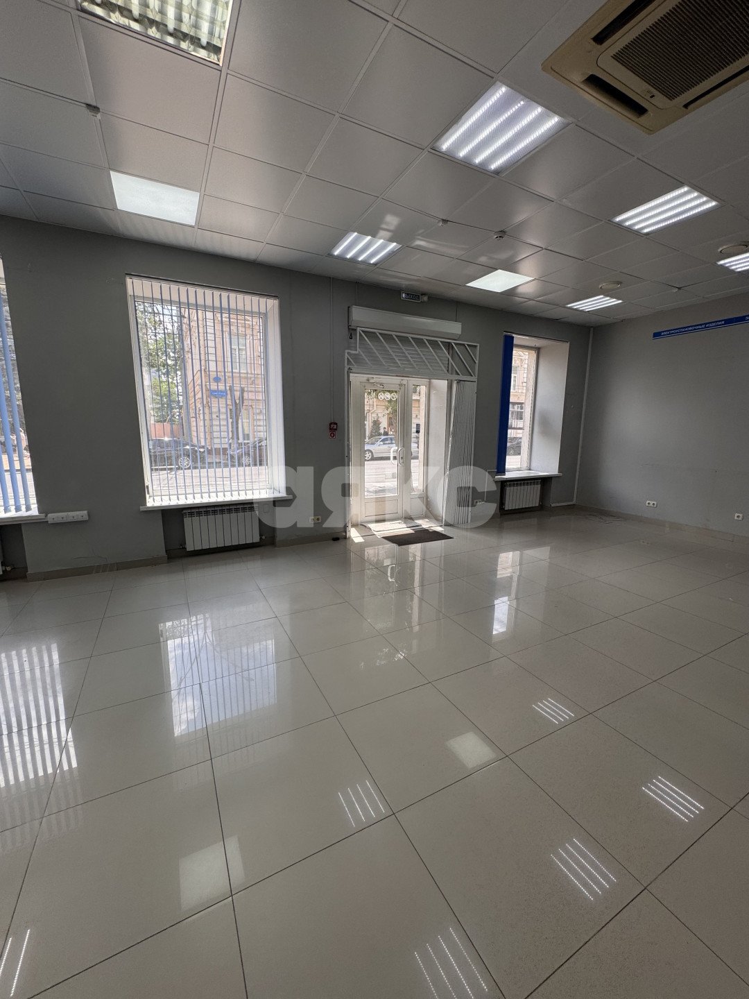 Фото №7: Коммерция 162 м² - Ростов-на-Дону, Нахичевань, ул. Советская, 3