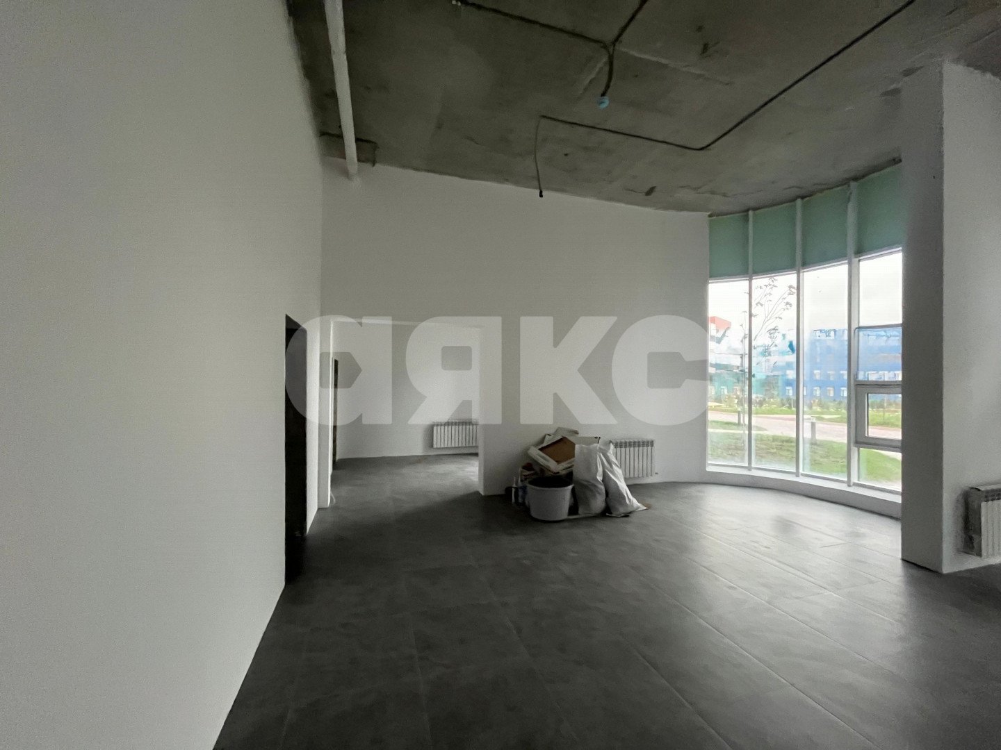 Фото №5: Коммерция 57 м² - Ростов-на-Дону, жилой комплекс Левобережье, ул. Бориса Слюсаря, 21с2