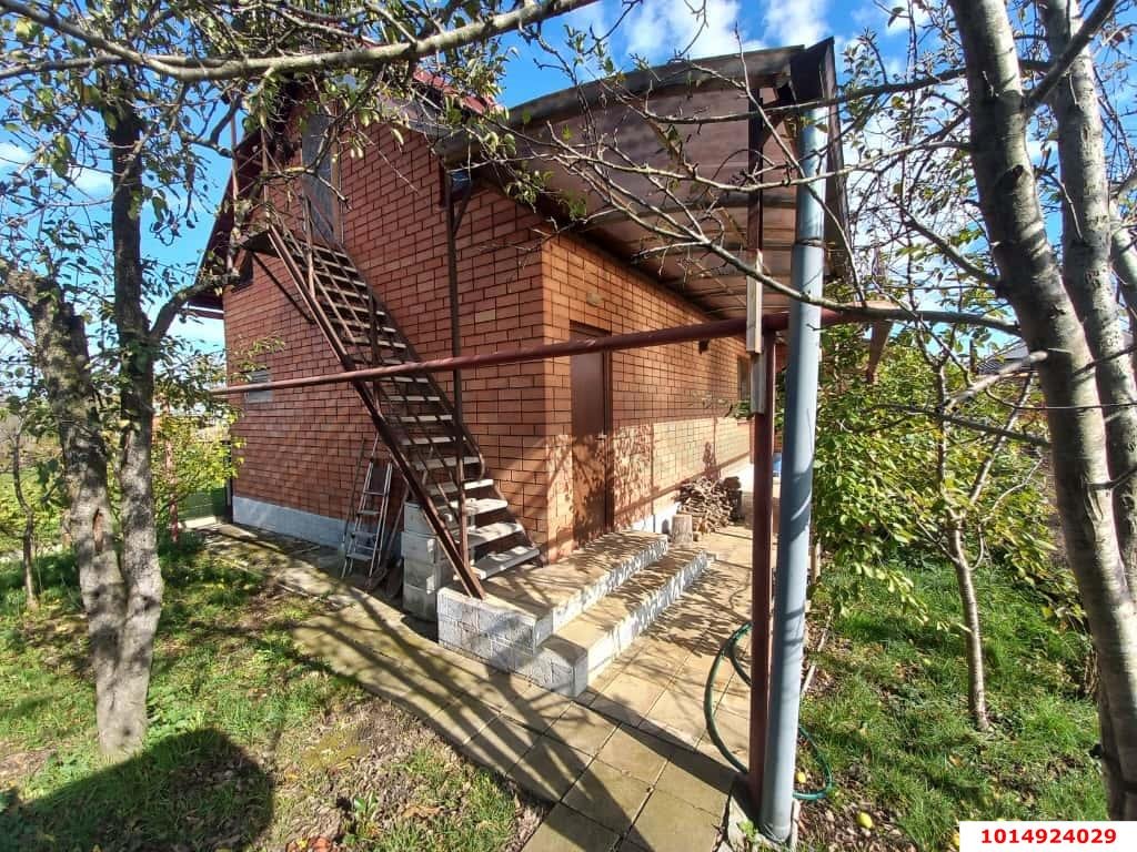 Фото №3: Дом 173 м² + 4.4 сот. - Апшеронск, ул. Дзержинского, 75