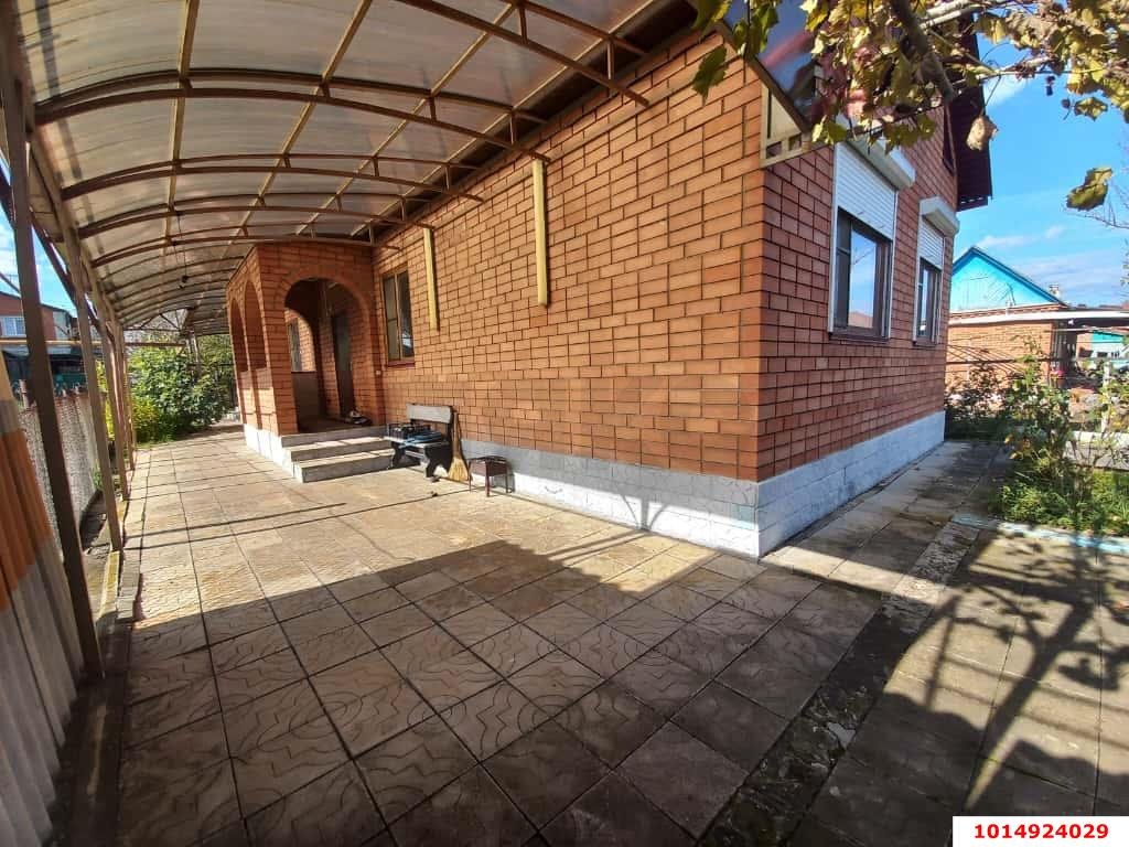 Фото №4: Дом 173 м² + 4.4 сот. - Апшеронск, ул. Дзержинского, 75