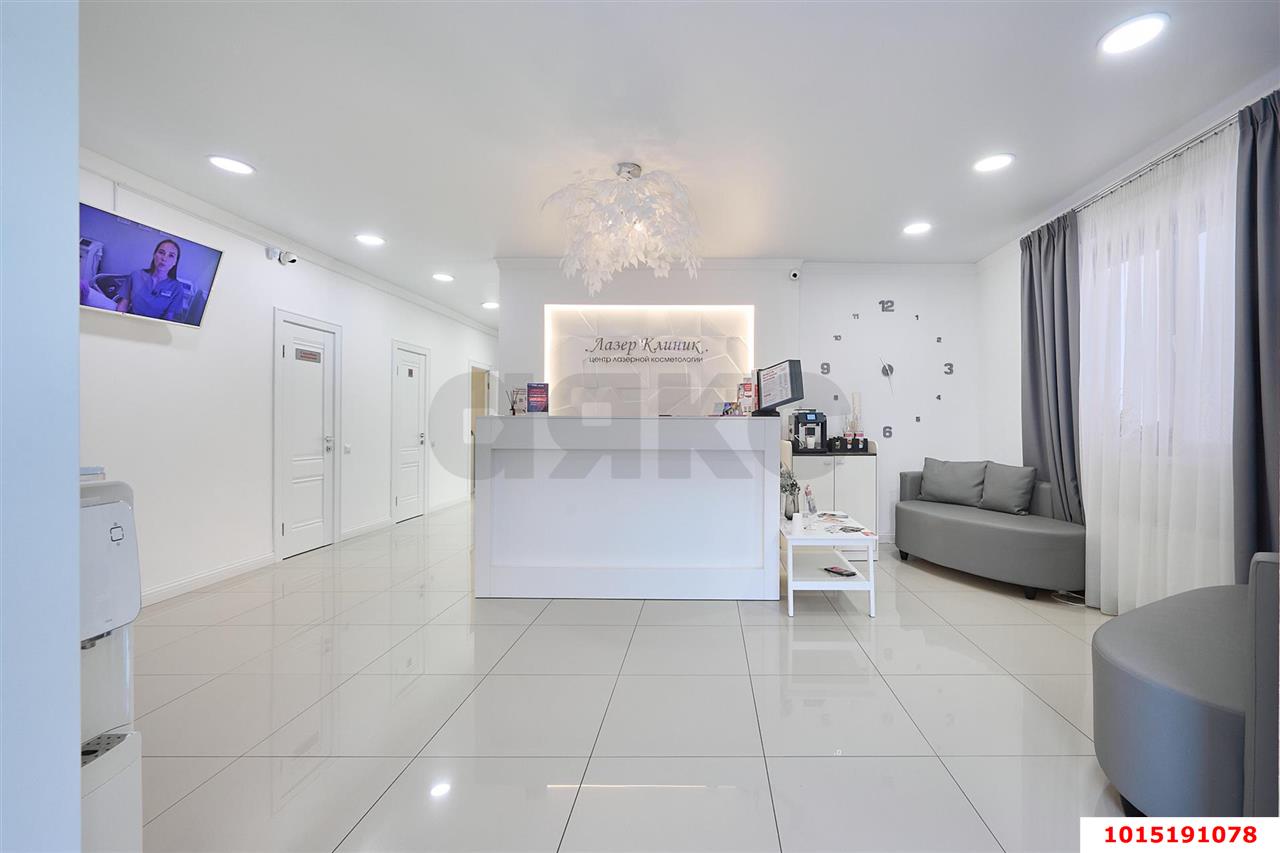 Фото №4: Коммерция 107 м² - Краснодар, Прикубанский внутригородской округ, Фестивальный, ЖК Екатеринодар, мкр. Солнечный, ул. Памяти Чернобыльцев, 1