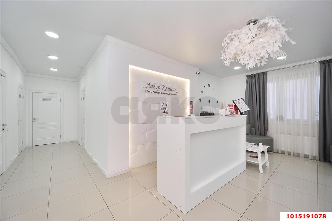 Фото №6: Коммерция 107 м² - Краснодар, Прикубанский внутригородской округ, Фестивальный, ЖК Екатеринодар, мкр. Солнечный, ул. Памяти Чернобыльцев, 1