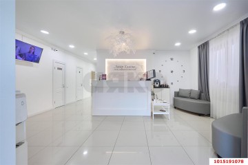 Фото №3: Торговое помещение 108 м² - Краснодар, мкр. Солнечный, ул. Памяти Чернобыльцев, 1