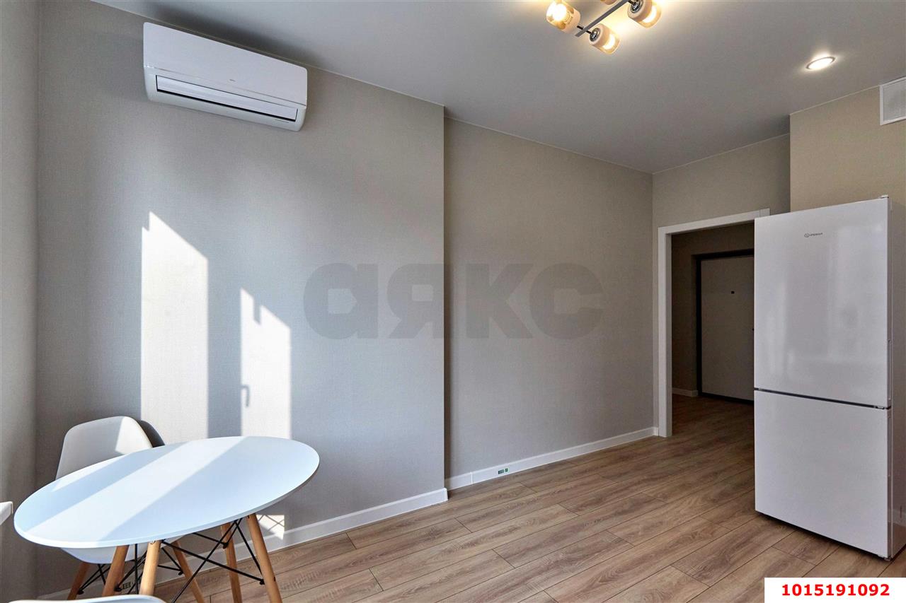 Фото №1: 1-комнатная квартира 37 м² - Краснодар, Прикубанский внутригородской округ, мкр. Догма Парк, ул. Марины Цветаевой, 7к3