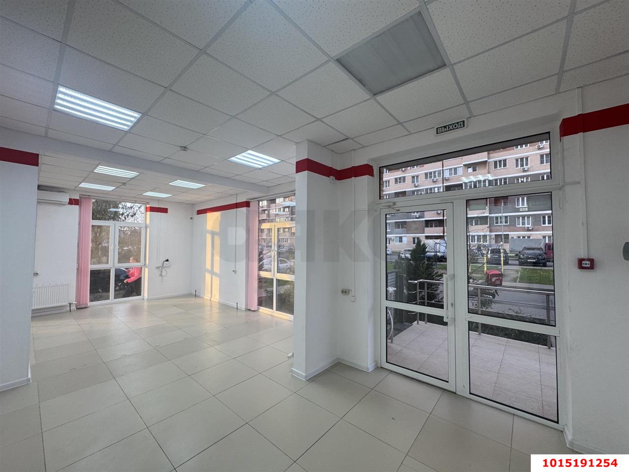 Фото №6: Торговое помещение 58 м² - Краснодар, ЖК Акварели-2, ул. Тепличная, 62/1к1