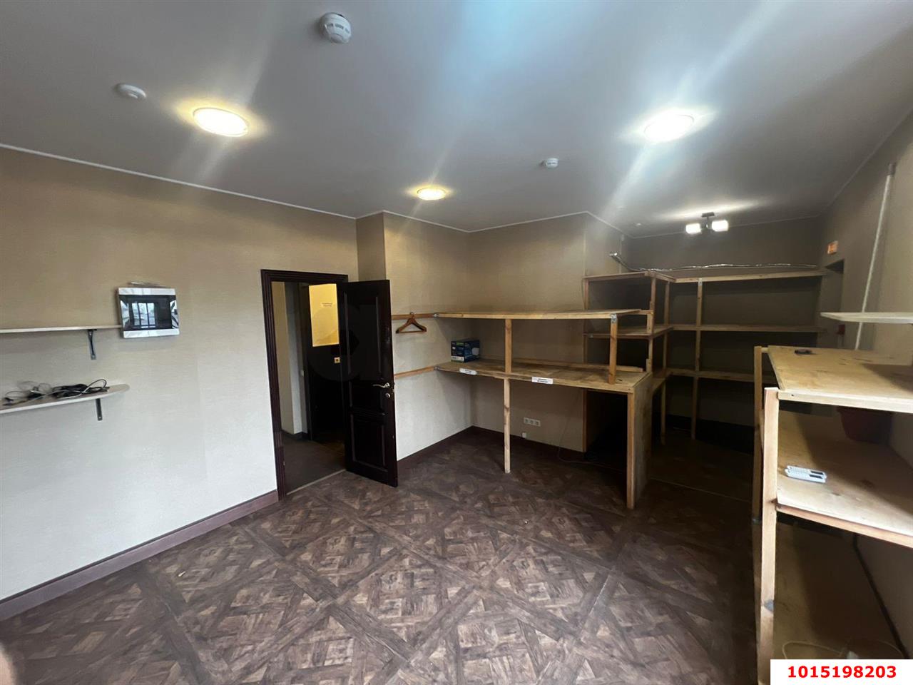 Фото №7: Торговое помещение 70 м² - Краснодар, Центральный, ул. Володи Головатого, 315