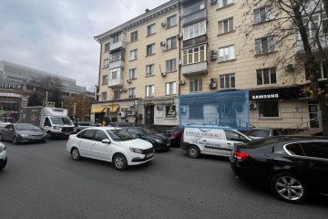 Фото №2: Торговое помещение 70 м² - Краснодар, мкр. Центральный, ул. Володи Головатого, 315