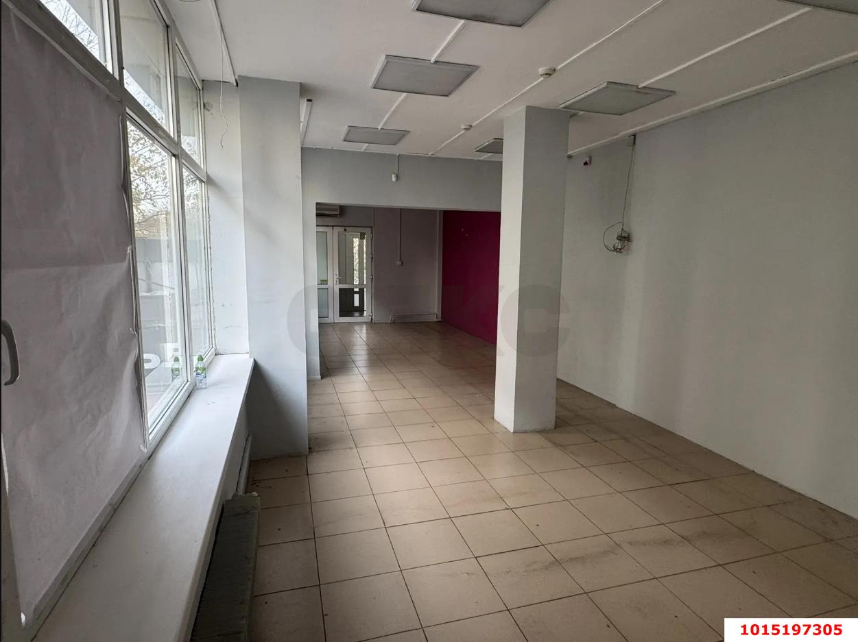 Фото №4: Торговое помещение 52 м² - Краснодар, Московский, ул. им. Байбакова Н.К., 6