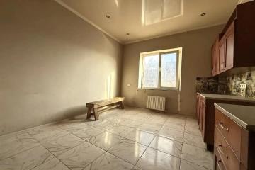 Фото №4: 2-комнатная квартира 73 м² - Краснодар, мкр. Сады Калинина, ул. Артёмовская, 5