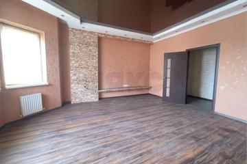 Фото №1: 2-комнатная квартира 73 м² - Краснодар, мкр. Сады Калинина, ул. Артёмовская, 5