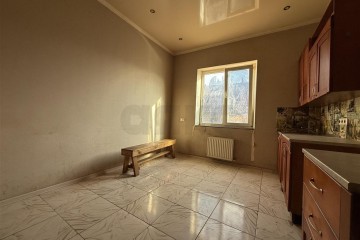 Фото №1: 2-комнатная квартира 73 м² - Краснодар, мкр. Сады Калинина, ул. Артёмовская, 5