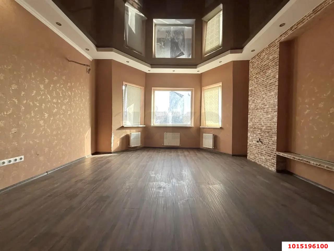 Фото №1: 2-комнатная квартира 73 м² - Краснодар, Сады Калинина, ул. Артёмовская, 5