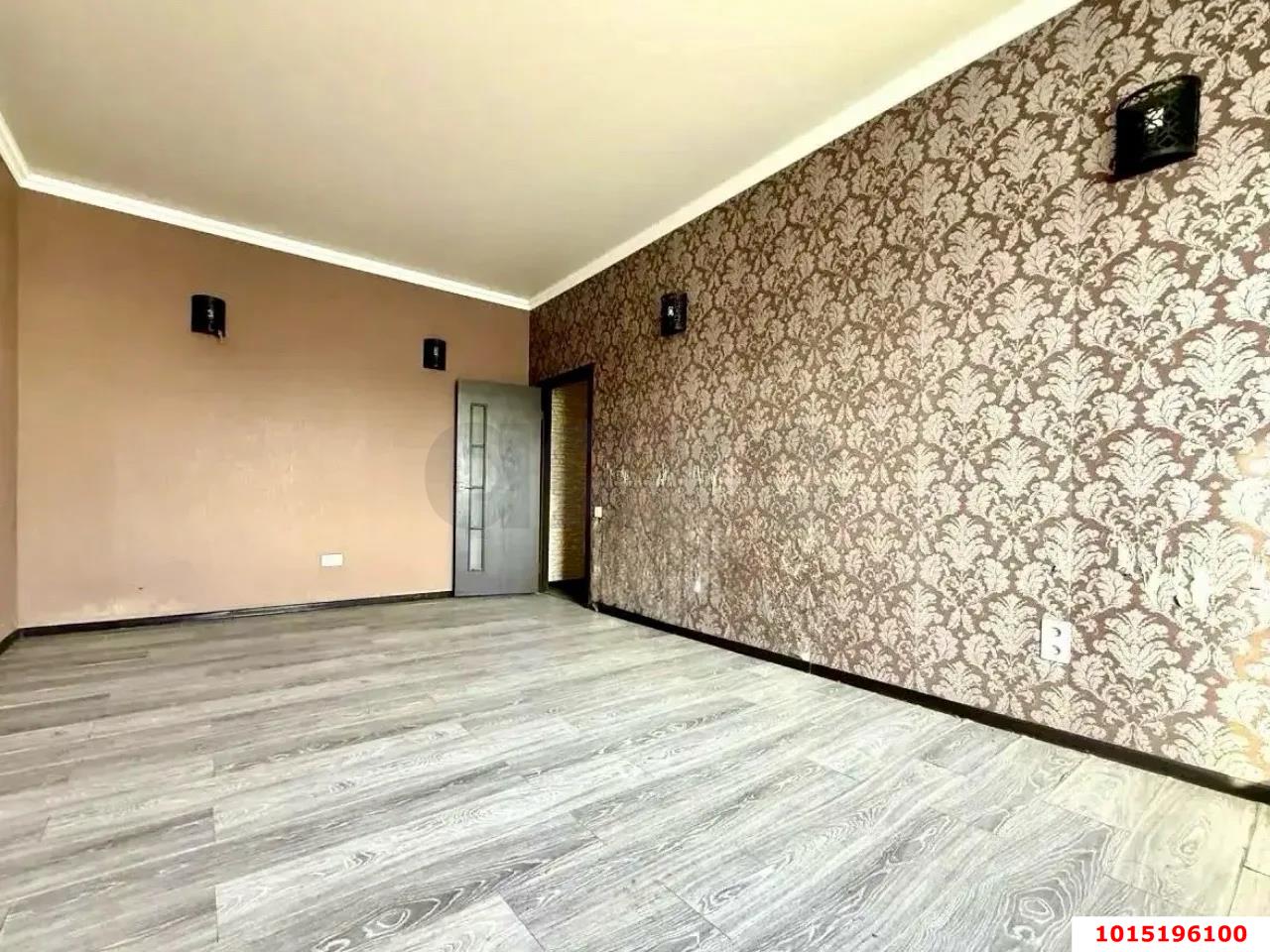 Фото №3: 2-комнатная квартира 73 м² - Краснодар, Прикубанский внутригородской округ, мкр. Сады Калинина, ул. Артёмовская, 5