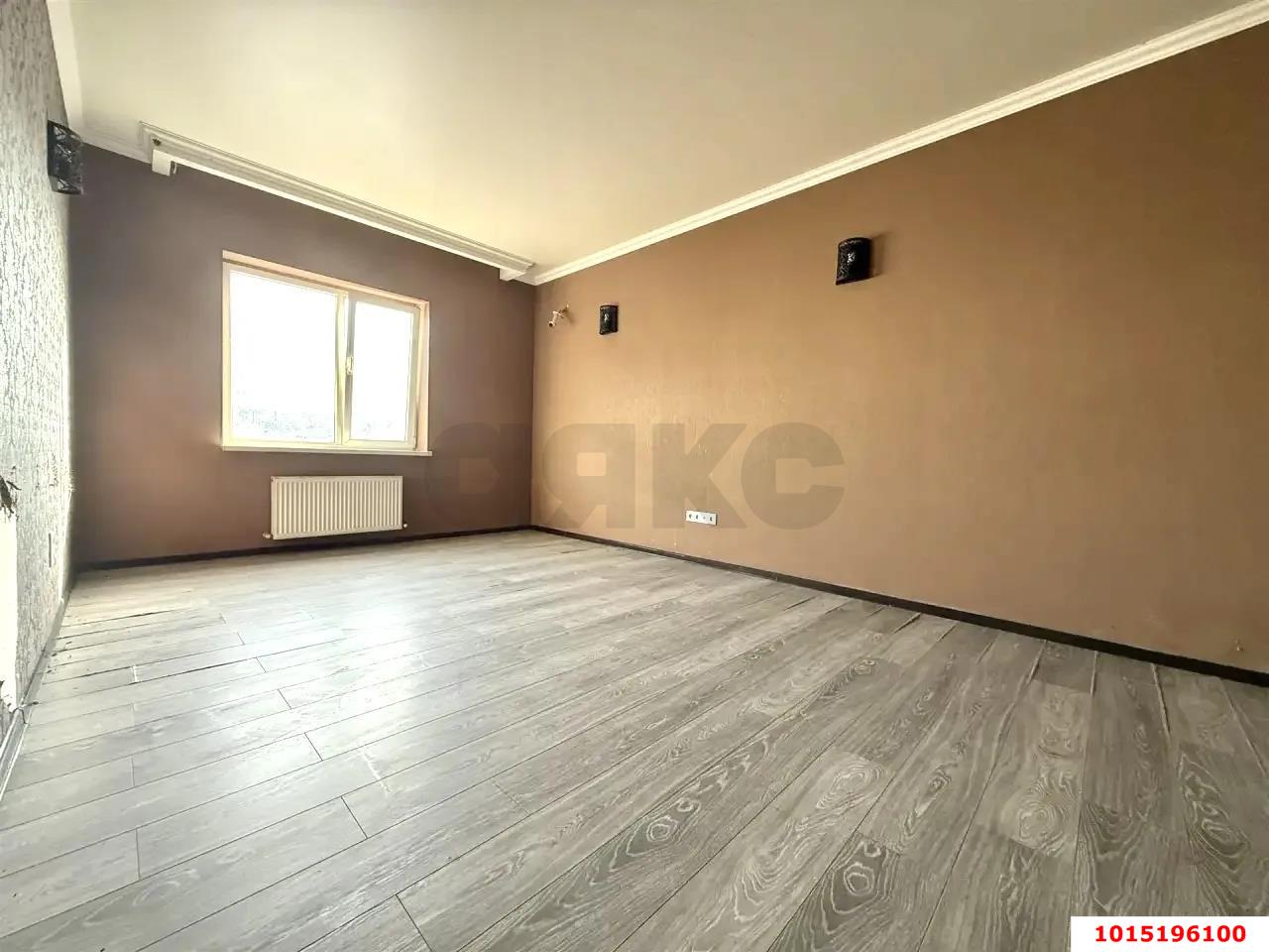 Фото №2: 2-комнатная квартира 73 м² - Краснодар, Прикубанский внутригородской округ, мкр. Сады Калинина, ул. Артёмовская, 5