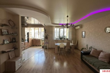 Фото №1: 2-комнатная квартира 91 м² - Краснодар, мкр. Музыкальный, ул. имени Сергея Есенина, 84