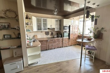 Фото №3: 2-комнатная квартира 91 м² - Краснодар, мкр. Музыкальный, ул. имени Сергея Есенина, 84