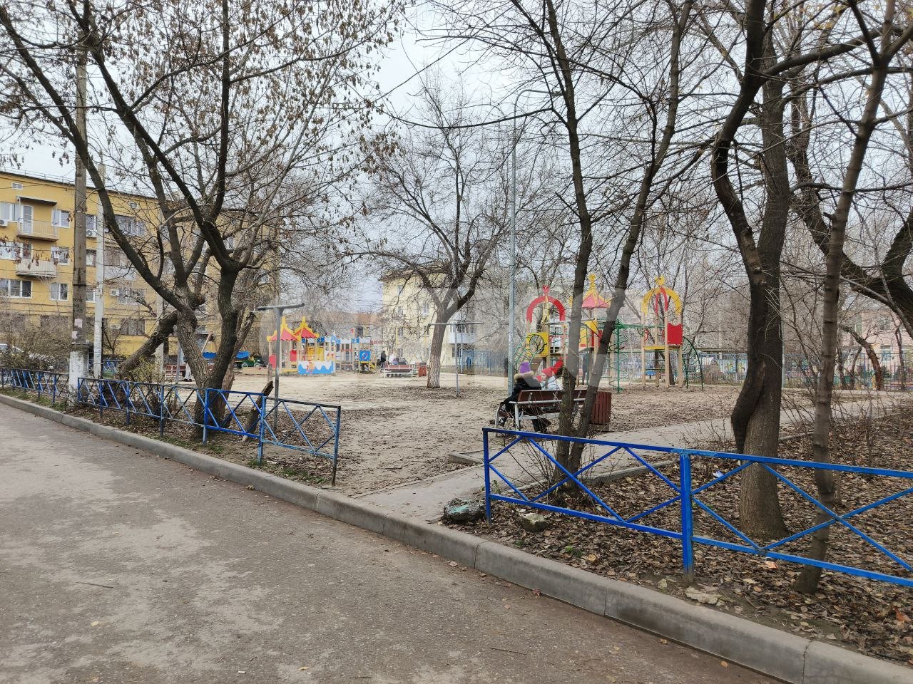 Фото №12: 3-комнатная квартира 48 м² - Волгоград, Советский, ул. 50-летия ВЛКСМ, 4