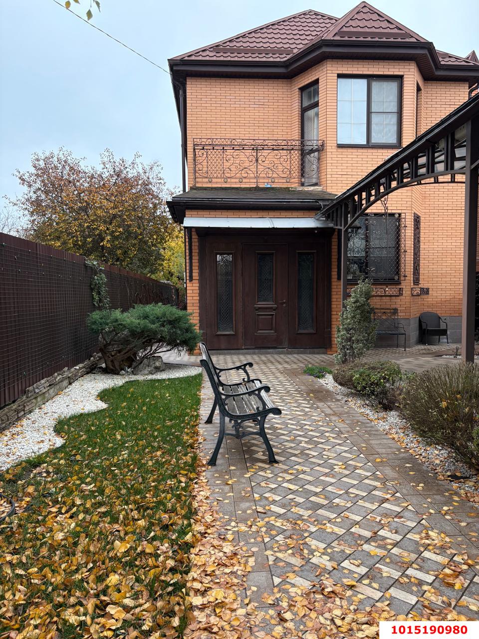 Фото №1: Дом 153 м² + 4 сот. - Краснодар, Завод Радиоизмерительных Приборов, ул. Аральская, 20