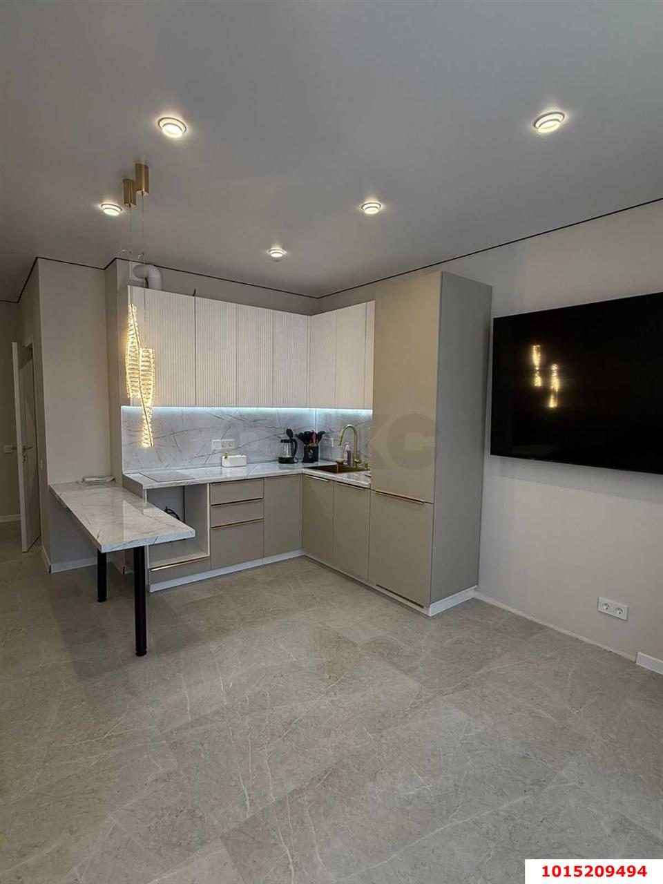 Фото №1: 1-комнатная квартира 28 м² - Краснодар, ЖК Все Свои Вип, ул. Колхозная, 5/2