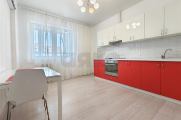 Фото №1: 1-комнатная квартира 45 м² - Краснодар, мкр. Солнечный, ул. Архитектора Петина, 18/3