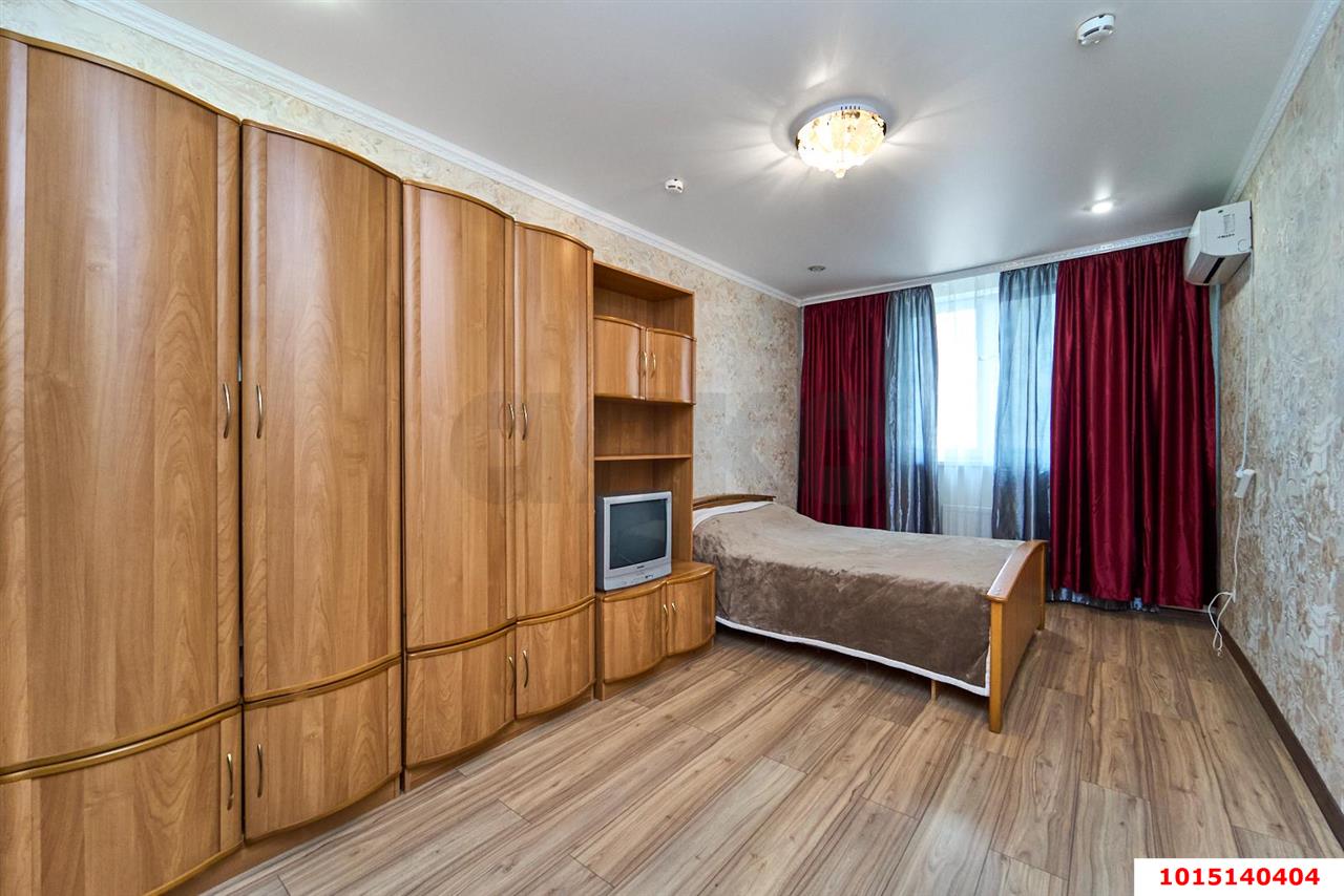 Фото №8: 2-комнатная квартира <span class="whitespace-nowrap">74 м²</span>, <span class="whitespace-nowrap">5/24 эт.</span> - Краснодар, Прикубанский внутригородской округ, ЖК Кубанский, мкр. Завод Измерительных Приборов, ул. Зиповская, 34к1