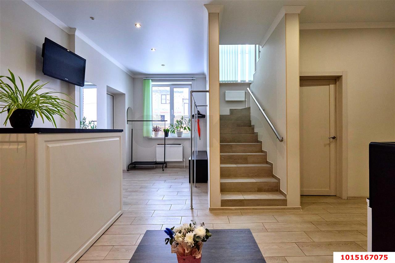 Фото №4: Дом 213 м² + 3 сот. - Краснодар, Западный внутригородской округ, мкр. Сельскохозяйственный Институт, ул. Кубанка, 42