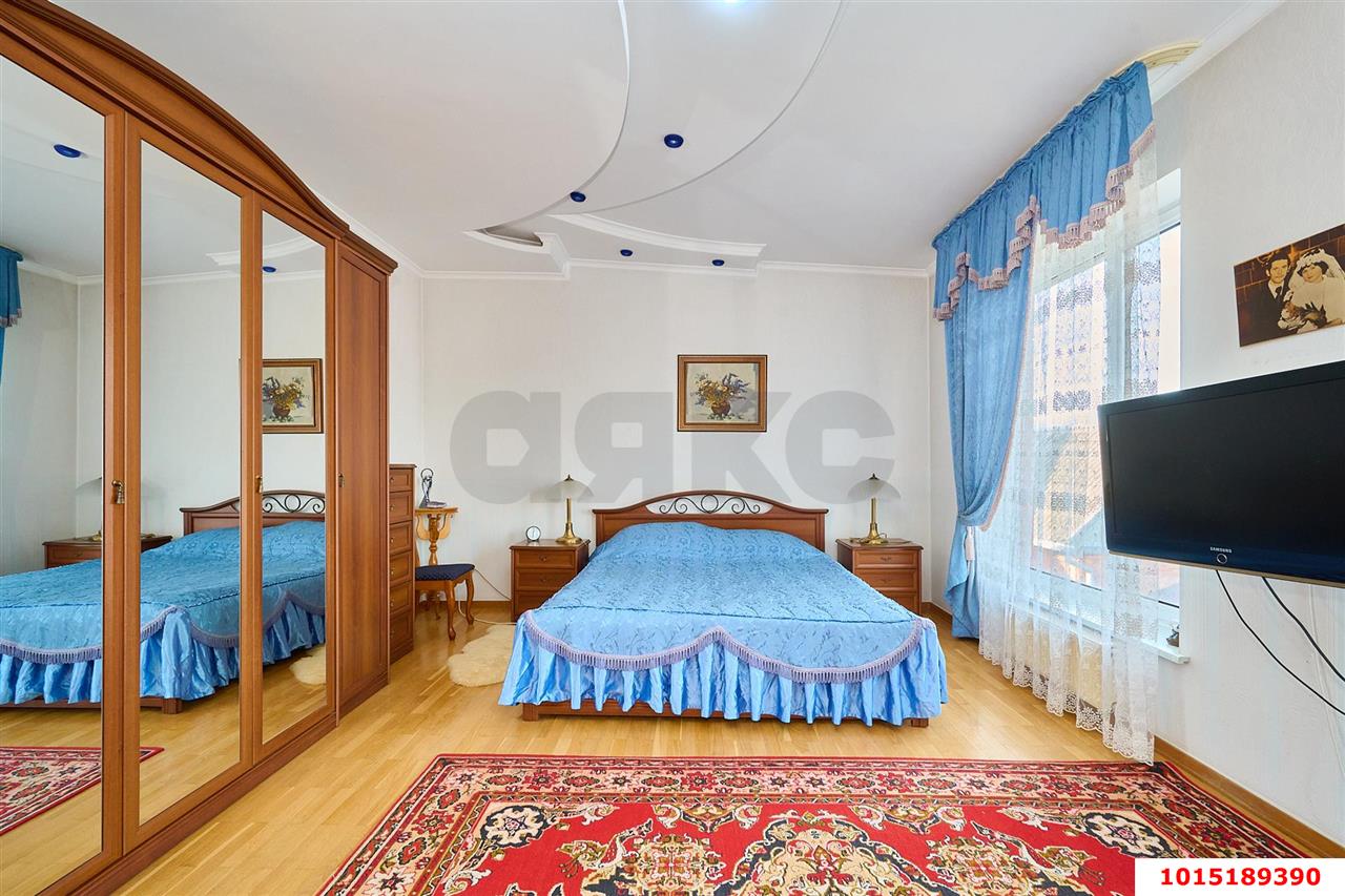 Фото №11: Дом 347 м² + 7 сот. - Елизаветинская, мкр. Прикубанский внутригородской округ, пр-д Энтузиастов, 11