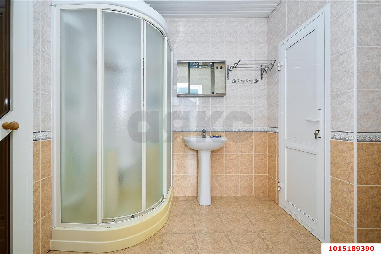 Фото №33: Дом 347 м² + 7 сот. - Елизаветинская, мкр. Прикубанский внутригородской округ, пр-д Энтузиастов, 11