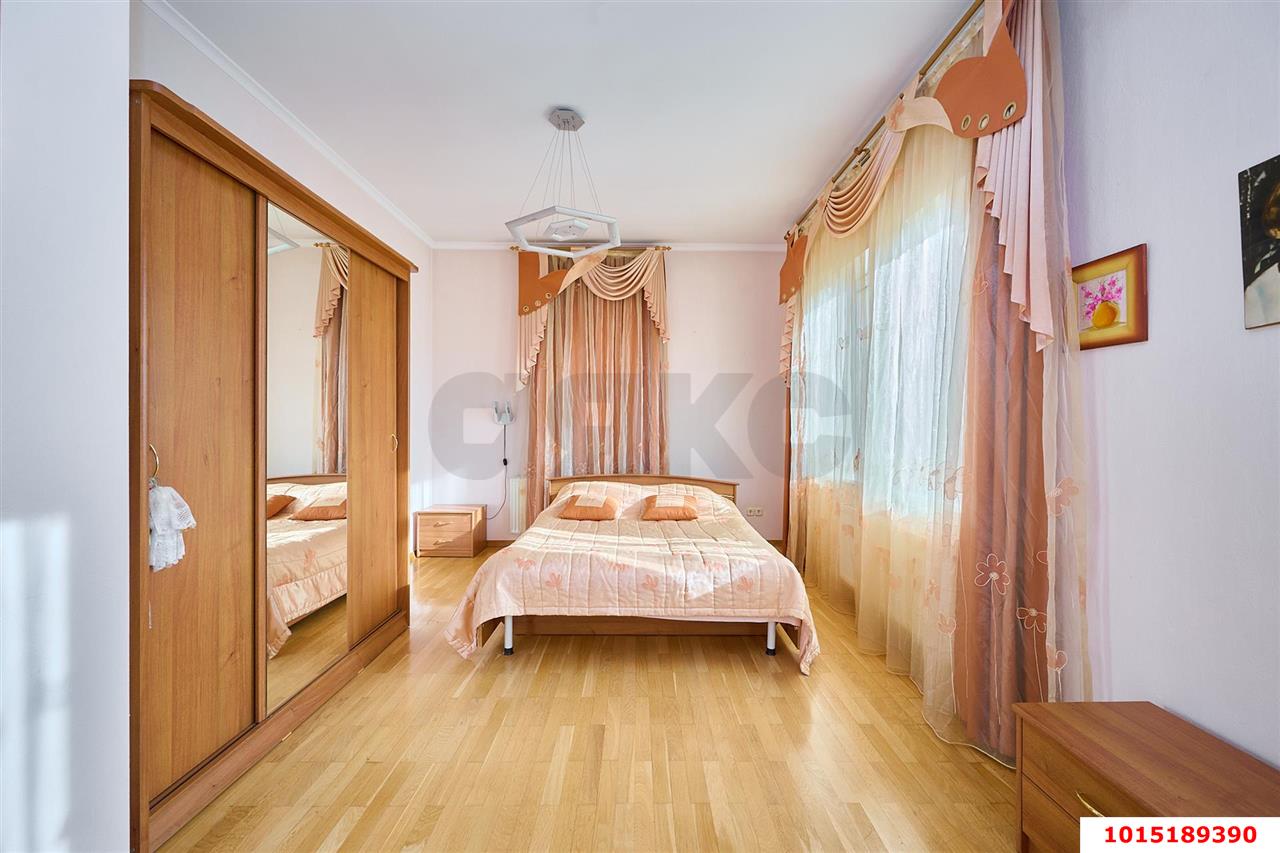 Фото №13: Дом 347 м² + 7 сот. - Елизаветинская, мкр. Прикубанский внутригородской округ, пр-д Энтузиастов, 11