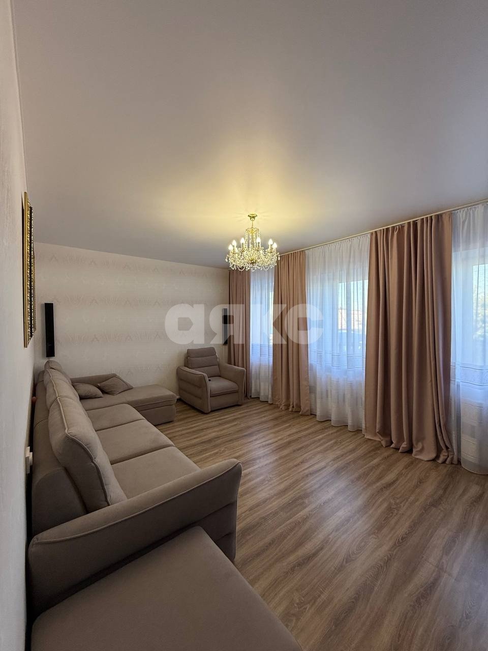 Фото №1: Дом 176 м² + 605 сот. - Луганск, р. Артёмовский, ул. Огородная, 66