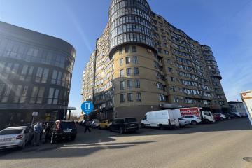 Фото №1: Коммерция 100 м² - Краснодар, мкр. Камвольно-суконный Комбинат, ул. Бородинская, 10