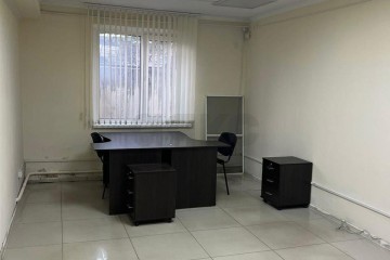 Фото №3: Офисное помещение 20 м² - Краснодар, мкр. Юбилейный, ул. Рождественская набережная, 11