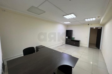 Фото №1: Офисное помещение 20 м² - Краснодар, мкр. Юбилейный, ул. Рождественская набережная, 11