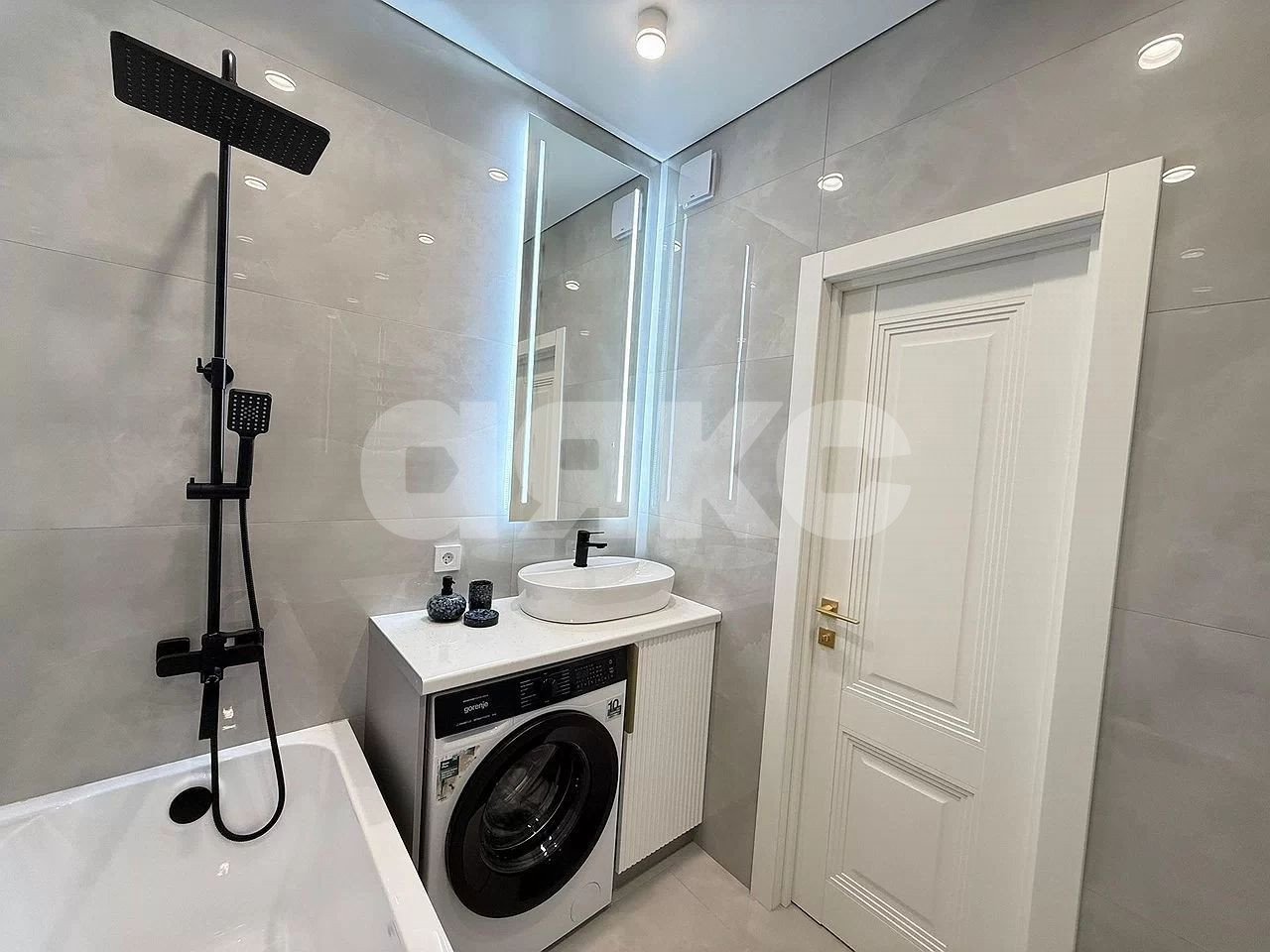 Фото №8: 2-комнатная квартира 40 м² - Ростов-на-Дону, Октябрьский, ул. Нансена, 109