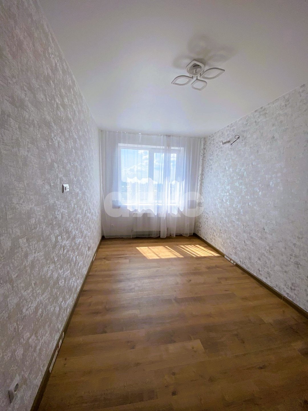 Фото №1: 1-комнатная квартира 35 м² - Ростов-на-Дону, Нахичевань, ул. 26-я Линия, 35/1