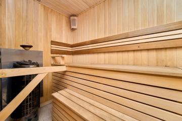 Фото №2: Дом 313 м² - Краснодар, мкр. Горхутор, ул. Яхонтовая, 35