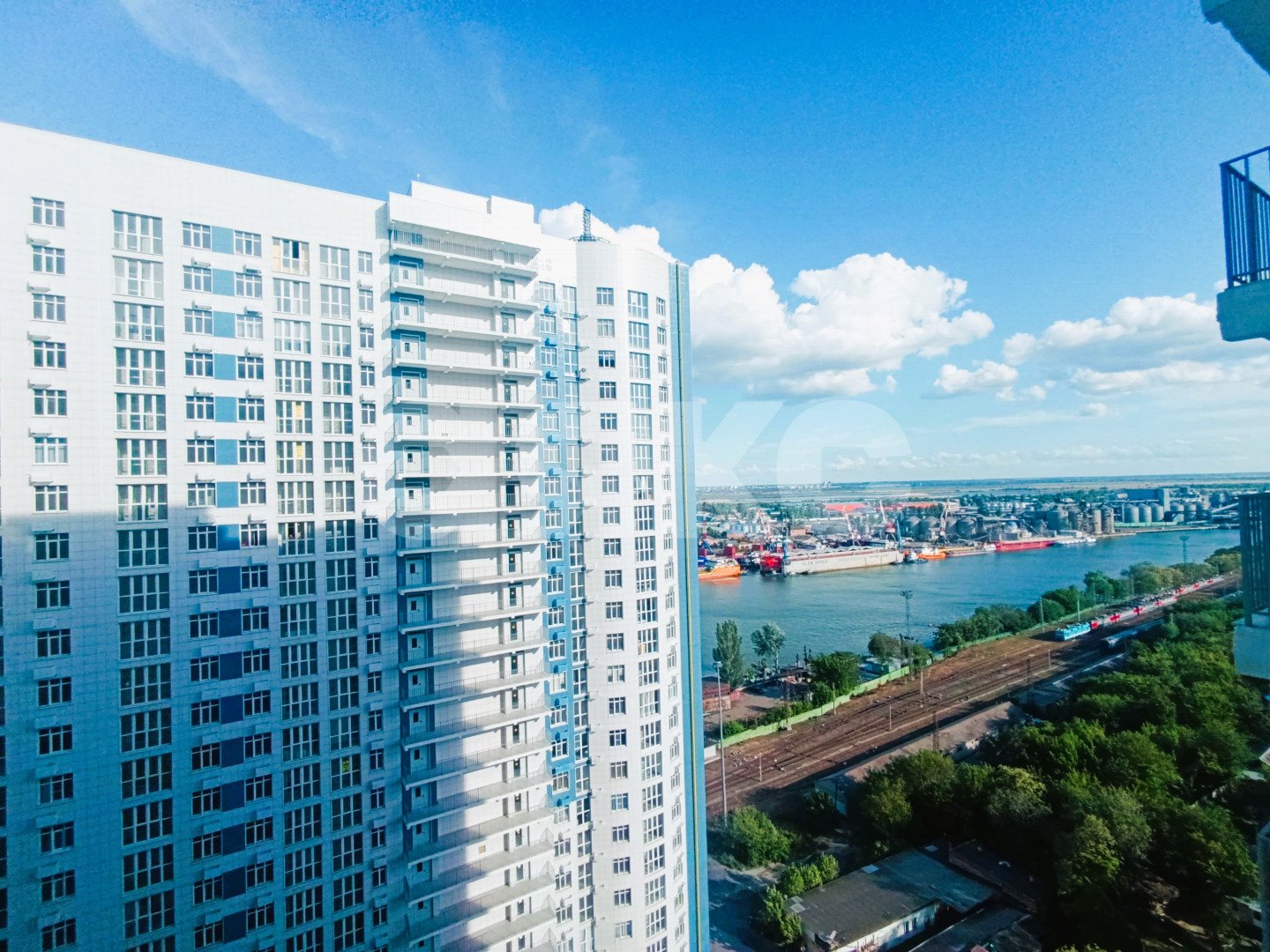 Фото №5: 1-комнатная квартира 32 м² - Ростов-на-Дону, жилой комплекс Донская Слобода, ул. Привокзальная, 3/1