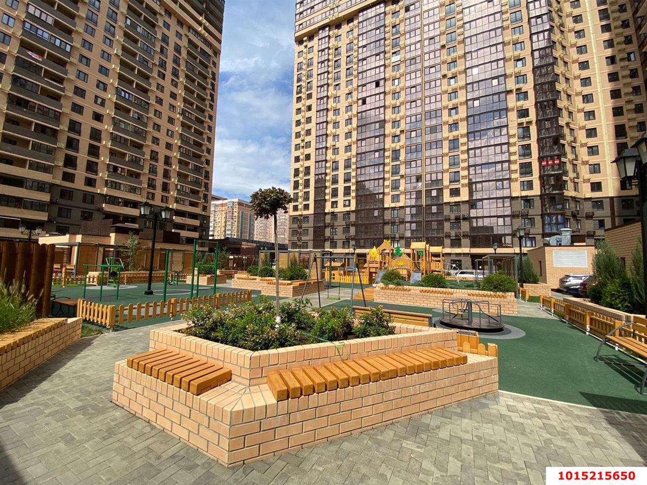 Фото №1: 3-комнатная квартира 76 м² - Краснодар, жилой комплекс Маршал, ул. Гаражная, 87