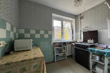 Фото №1: 3-комнатная квартира 50 м² - Краснодар, мкр. Дубинка, ул. Ставропольская, 45/1