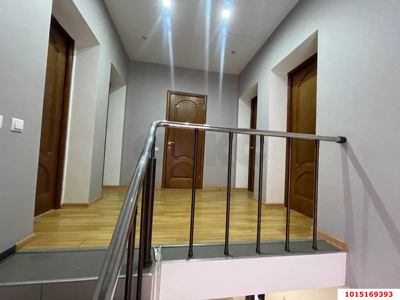 Фото №7: Офисное помещение 193 м² - Краснодар, Центральный, ул. Коммунаров, 196