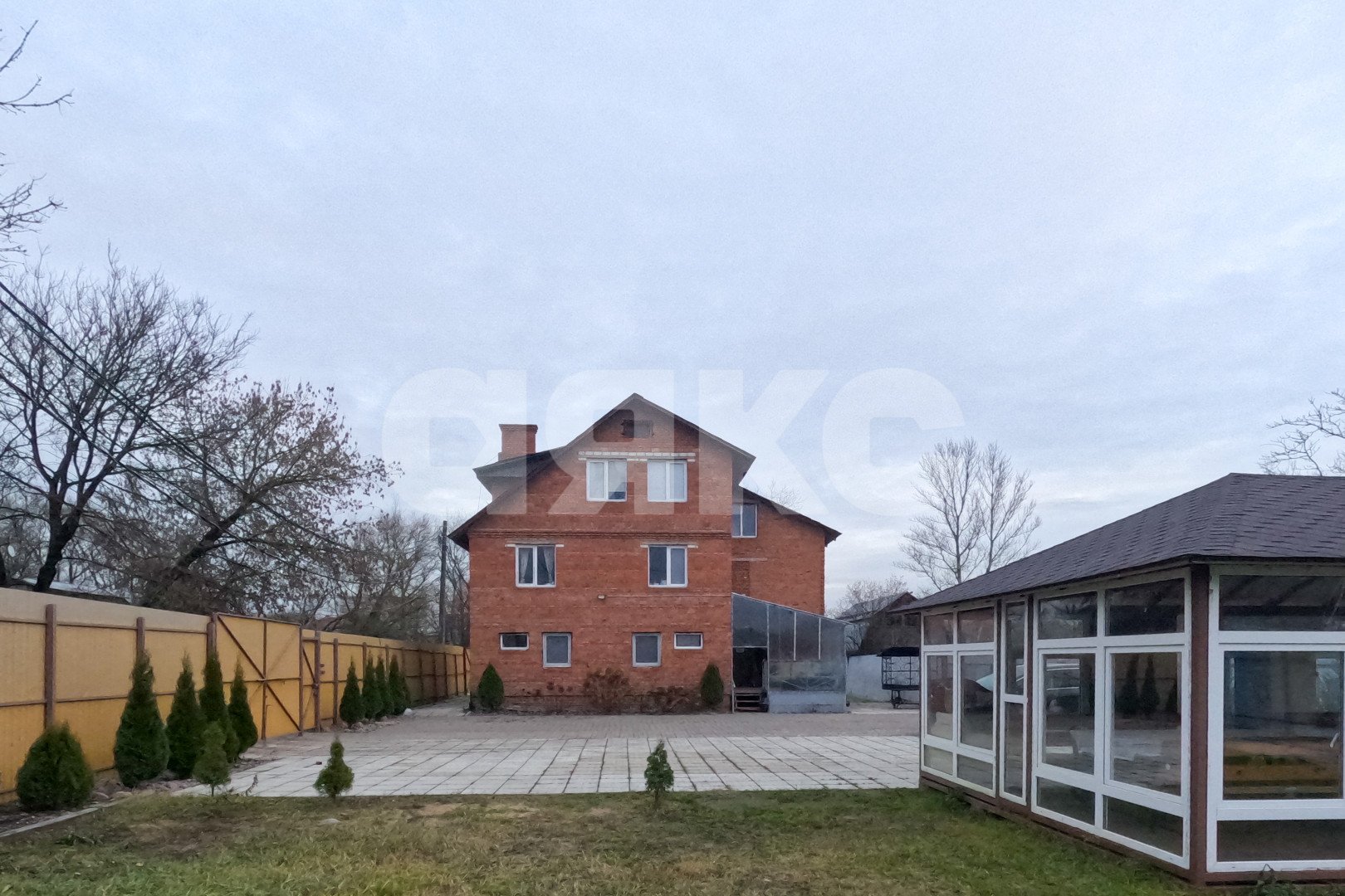 Фото №2: Дом 243 м² + 13.5 сот. - Пирогово, ул. Центральная, 43