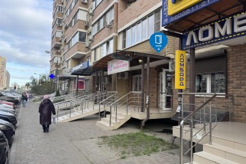 Фото №4: Торговое помещение 38 м² - Краснодар, мкр. ЖК Времена Года, ул. Евгении Жигуленко, 4