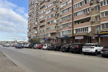 Фото №2: Торговое помещение 38 м² - Краснодар, мкр. ЖК Времена Года, ул. Евгении Жигуленко, 4