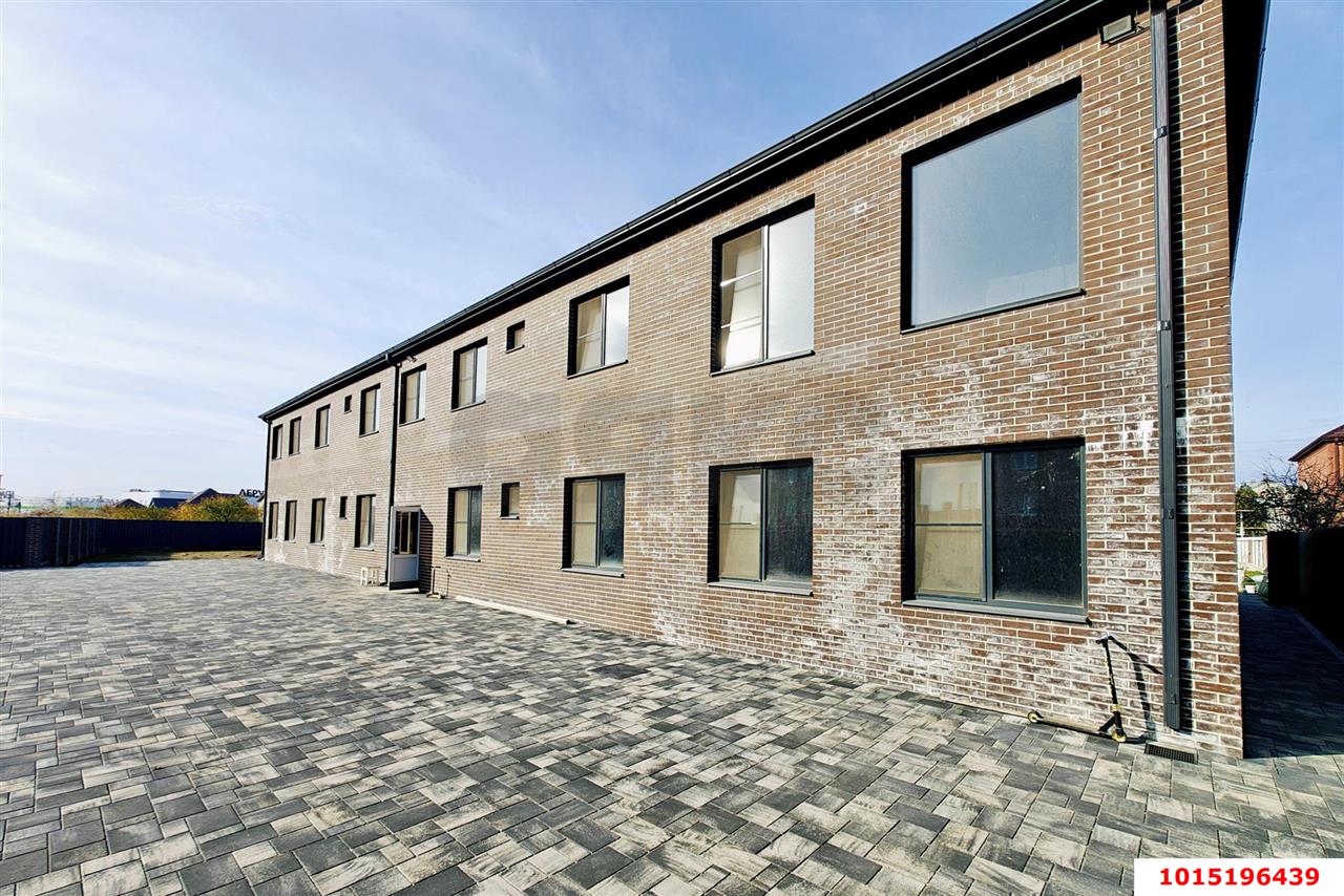 Фото №3: Отдельное здание 610 м² - Новая Адыгея, ул. Красная, 45